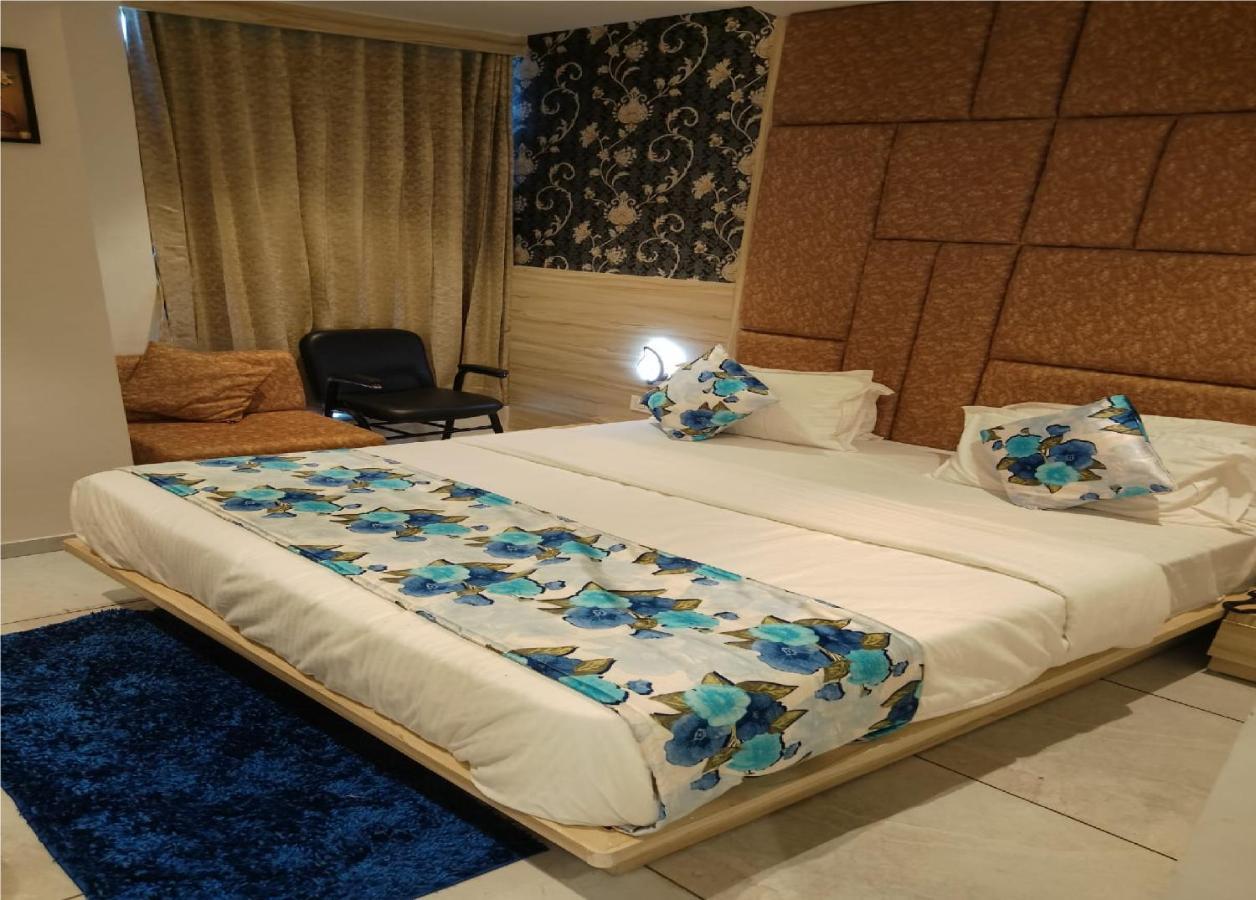 Hotel Lotus Villa Αχμπανταμπάντ Εξωτερικό φωτογραφία