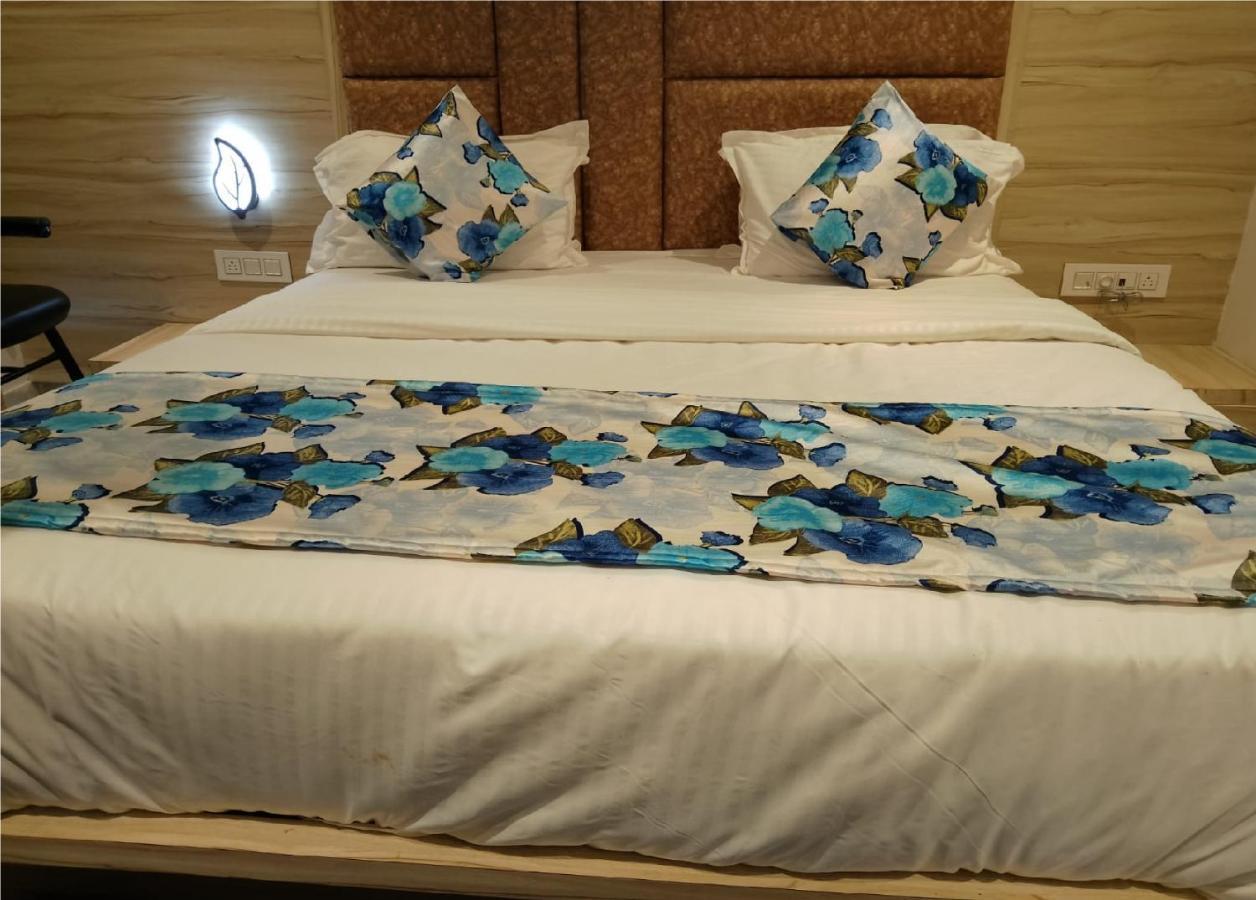 Hotel Lotus Villa Αχμπανταμπάντ Εξωτερικό φωτογραφία